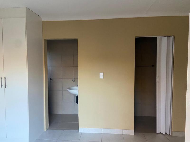 To Let 1 Bedroom Property for Rent in Miederpark North West